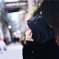 良人：左耳近心情话讲给左耳听 玩笑里常常藏着我的真