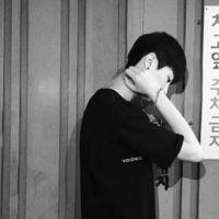 撕衫：都随你 你要一个按时催你睡觉