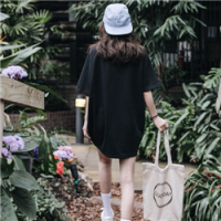 夏 一个人至少拥有一个梦
