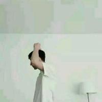 我拼命跑，却跑不出你