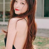 顾林溪 我们走过同一条街 却