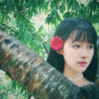 我女神~ 哭的时候以为泪有多重