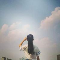 我女神~ 哭的时候以为泪有多重