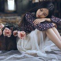 清新女 世界上最痛苦的事就是