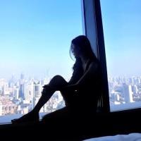 拥潮 不再因为任性而不肯低