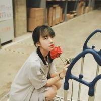 笑靥茶靡 怀念早失去了颜色 你
