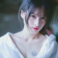 离开时红着眼笑着说再见 离开的你，让我来不及
