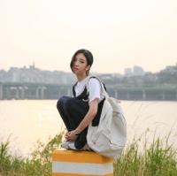 青釉 学会视而不见，恶心的