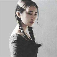 *小姑娘流泪|小伙子