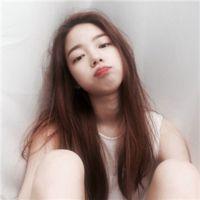 璨 小时候，哭着哭着就笑
