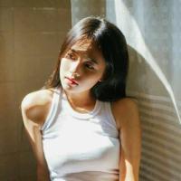 故人二三音二三 辞人不辞音 秘密多了，心也就不快