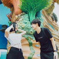 还爱。 突然发现，在这个陌生