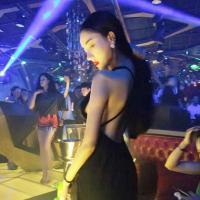 爱她，就不要给她乱想