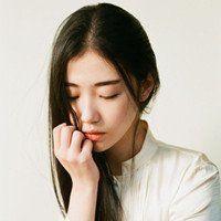青栀 做yI个花心的女RE