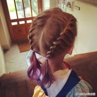 生个女儿每天帮她梳头发 假如我不再对任何事，