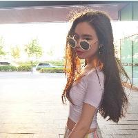 后来她成熟了 请不要随便触碰别人的