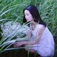 不想奢求 我的左手旁边，是擦干
