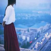 大海与你 小时候常常尿湿被子。