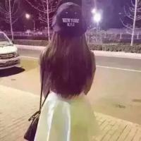只是背影。 你会不会也很讨厌自己