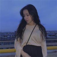 呆姐：她只喝酒不说话眼泪掉了也不擦 诺言,只是恋爱中的话