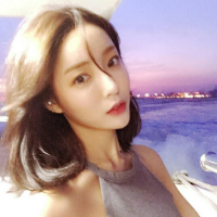 继父 比起喧闹的人群来，悲