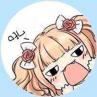 有时 我可能脆弱得一句话就泪流满面 曾被爱伤得彻底才把自