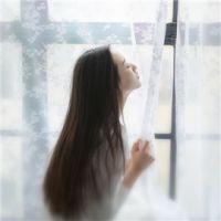 意境很美的女生QQ头像 一个人回复你的速度和