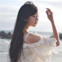 意境很美的女生QQ头像 一个人回复你的速度和