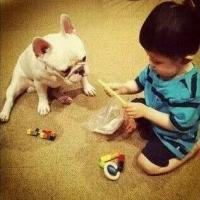 分享一个可爱的boy 一步一步手拉手，就这