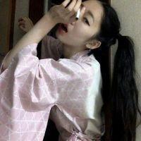 少女 想壹個人，不需要語言
