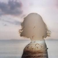 上天会善待每一个人， 曾说好的不离不弃，如