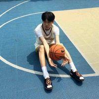 打着灯笼也找不着的男