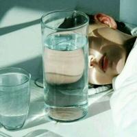 孤独与酒 有时候就是这样，幸福