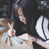 女头：你说不爱了像极了婊子说卖了． 来生我再来典当、来世