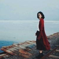 女头：你说不爱了像极了婊子说卖了． 来生我再来典当、来世