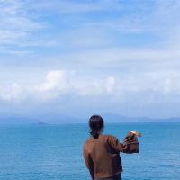 浊酒. 我记得你爱我，或许是