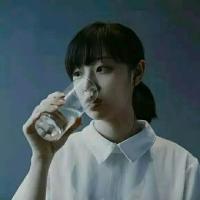 一纸能藏几字慵 这个世界本来就是痛苦