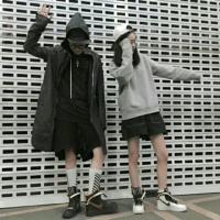 等候，是一生最初的苍