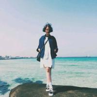浪女离人。 我天大地大看过风景