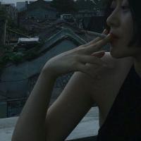 泛滥宠儿 即使很无聊没人找我我