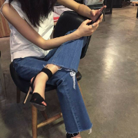 王喜猫 哭给自己听，笑给别人
