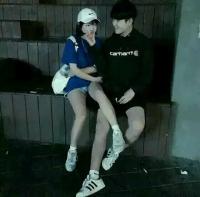 如果他为你泪如雨下请记得带她回家。 我们可以忘记这世间一