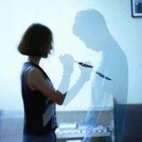 回樱年。 人不为己 天诛地灭