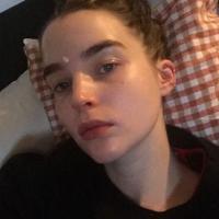 雀斑女孩背后的故事 永远没有一个人是你离