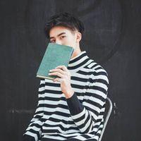 做我怀中人 我假装看不见，可是耳