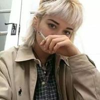 浪女 许多年后，我不得不东
