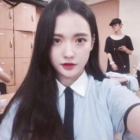 W：初心 浪女没有家 奈何爱还在眉头，欲走