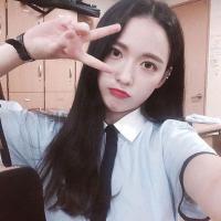 W：初心 浪女没有家 奈何爱还在眉头，欲走