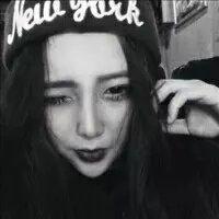 谭薇咩 樱花掉落的速度是每秒
