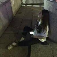 谭薇咩 樱花掉落的速度是每秒